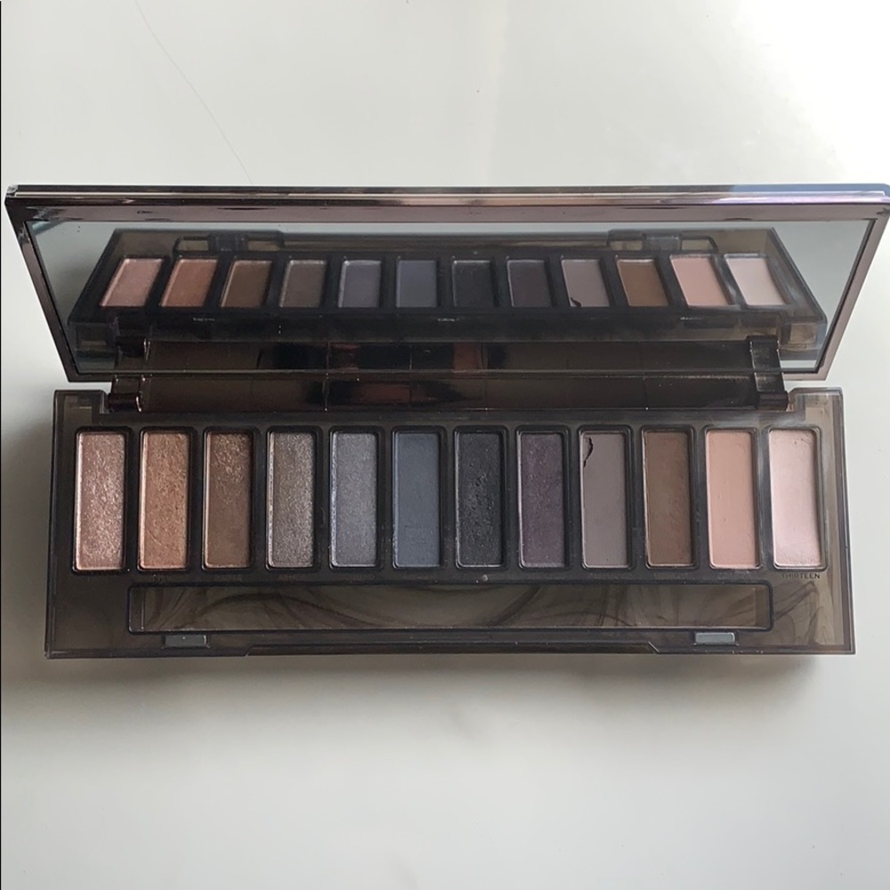 Urban Decay Smoky Palette